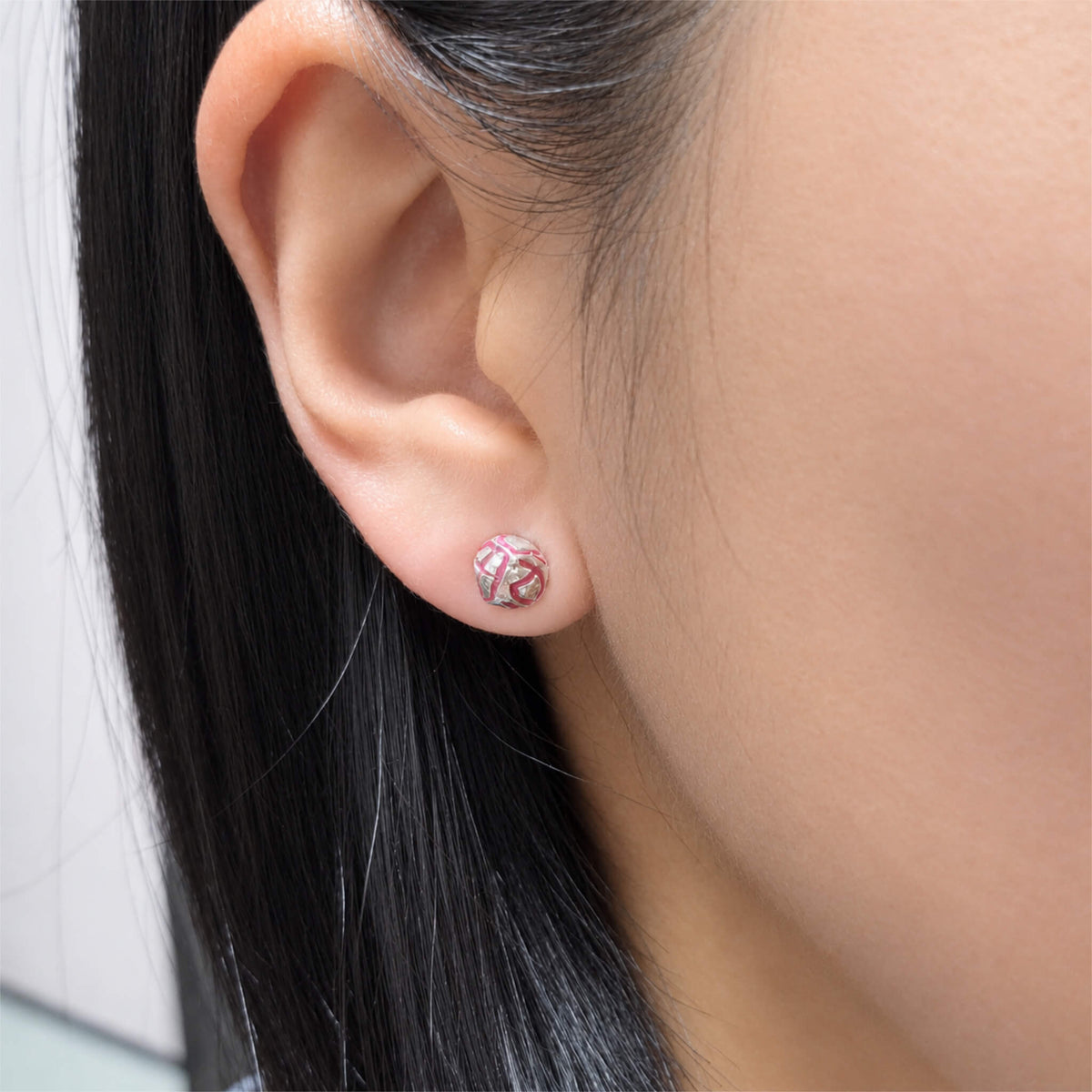 WearingMeteorEarring2
