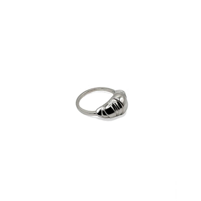 Croissant Ring 2